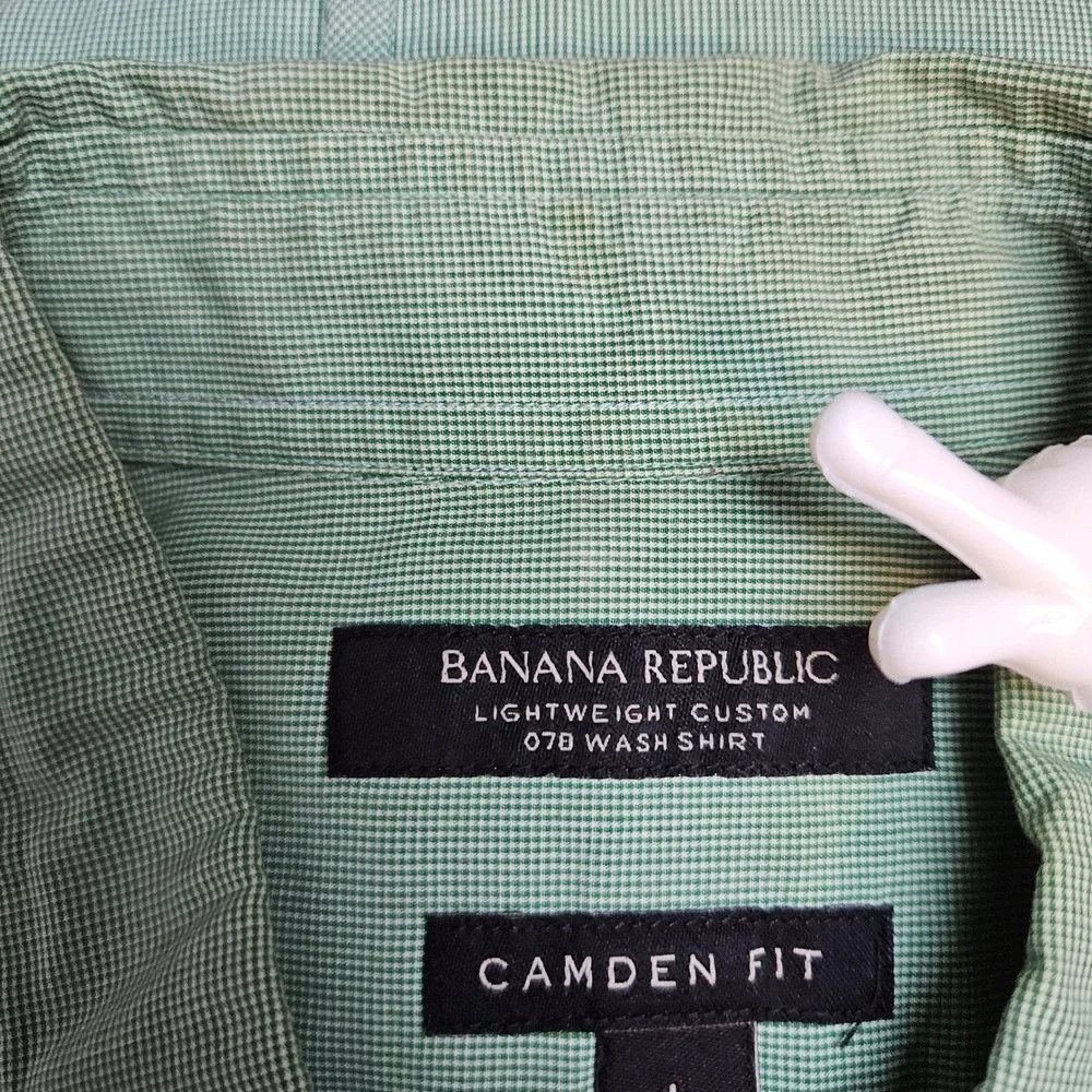 Banana Republic Men's Shirt Size L Green Nailhead Camden‎ Fit Lightweight STAIN